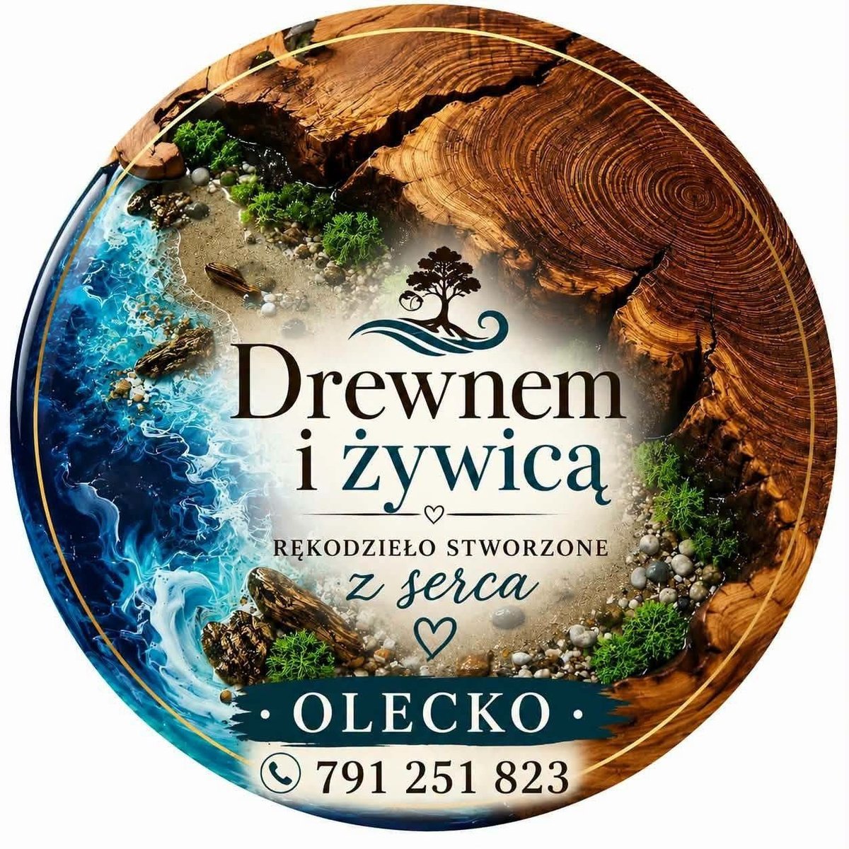 Okrągłe logo Drewnem i Żywicą — przekrój drewna z żywicą epoksydową, mchem, kamyczkami i numerem telefonu 791 251 823